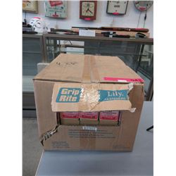 Case of flat wood screws