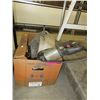 Image 1 : Reciprocating saw & halogen bulbs - used