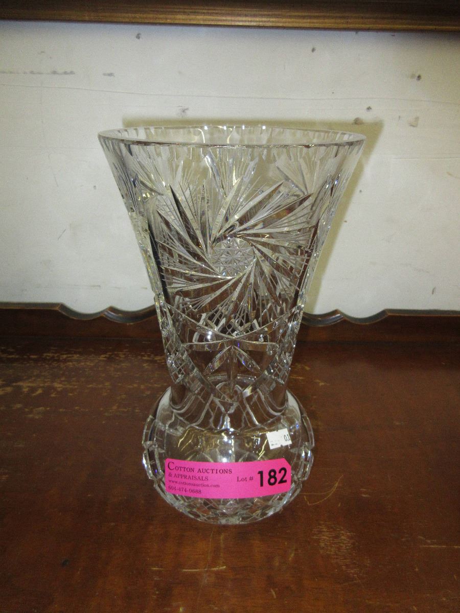 Large pinwheel crystal vase