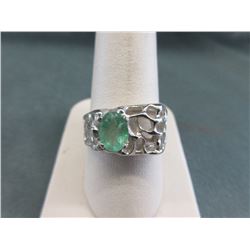 1.09 CT Emerald Solitaire Ring