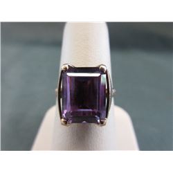 14KT Yellow Gold Amethyst Solitaire Ring