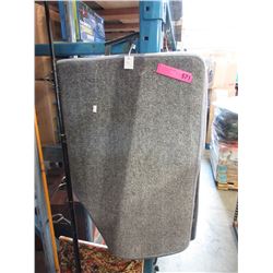 New 5 piece car mat set - grey