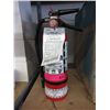 Image 1 : 5 LB Fire extinguisher