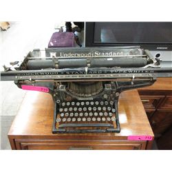 Vintage - Underwood Standard manual typewriter