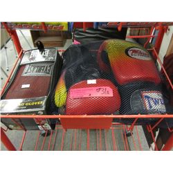 2 Sets of boxing gloves