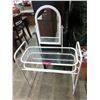 Image 1 : Mirrored vanity stand