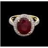 Image 2 : 4.80ct Ruby and Diamond Ring - 14KT Yellow Gold