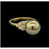 Image 1 : 0.30ctw Pearl and Diamond Ring - 14KT Yellow Gold