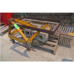 3 pth landscaping rake