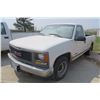 Image 1 : 1998 1500 GMC pickup 8 ft box V6 automatic 370 000 km TOD