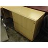 Image 2 : MAPLE U-SHAPED EXECUTIVE OFFICE SUITE INC. DESK, CREDENZA AND BRIDGE