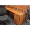 Image 2 : CHERRY WOOD LAMINATE EXECUTIVE DESK AND CREDENZA SUITE