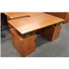 Image 2 : CHERRY WOOD LAMINATE 60" COMPUTER DESK