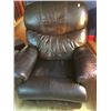 Image 1 : Leather Lazy-Boy Recliner