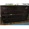 Image 1 : Early 4 Drawer Sheraton Dresser