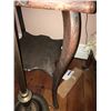 Image 8 : 2 Antique Tables