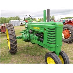 JOHN DEERE B TRACTOR
