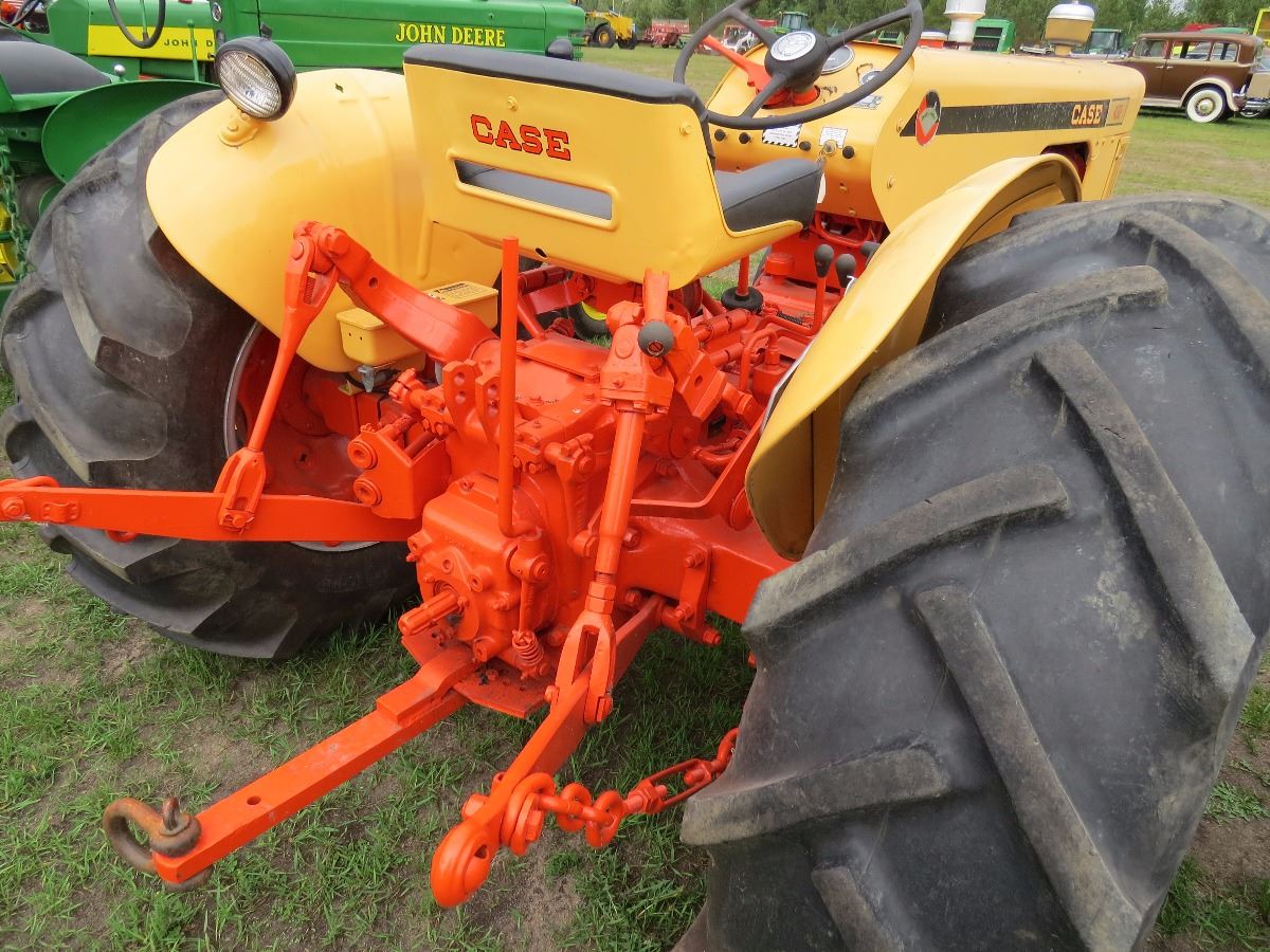 CASE 430 TRACTOR case-430-tractor