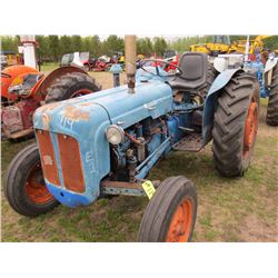 FORD 957E TRACTOR