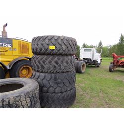 20.5 R25 TIRES FOR JD 870 GRADER (X4)