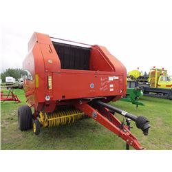 NEW HOLLAND BR780 ROUND BALER