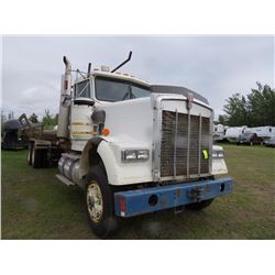 KENWORTH W900 SELF UNLOADING BALE TRUCK