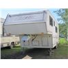 Image 1 : 1989 CORSAIR 25' FIFTH WHEEL HOLIDAY TRAILER