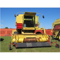 NEW HOLLAND TR85 ROTARY COMBINE
