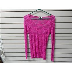 Lrg Seductions Fuchsia long sleeve lace top