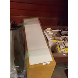 OAK & WHITE DISPLAY LIGHT