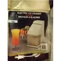 VINTAGE ELECTRIC ICE CRUSHER - NEW !!!