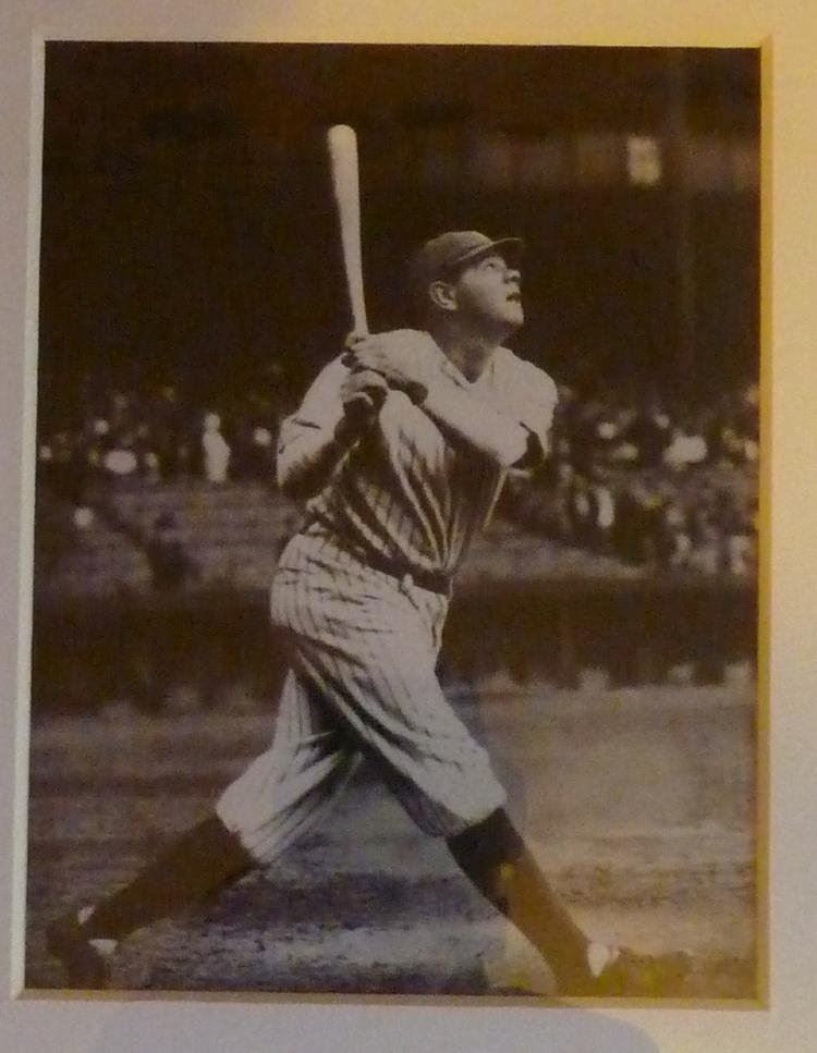 BABE RUTH SIGNED PAPER.