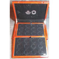 Canada Royal Canadian Mint Display Box For 1/2 Oz & 1 Oz RCM Coins