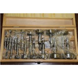 WOODEN CASE WITH 16PC FORSTNER SET BRAND NEW