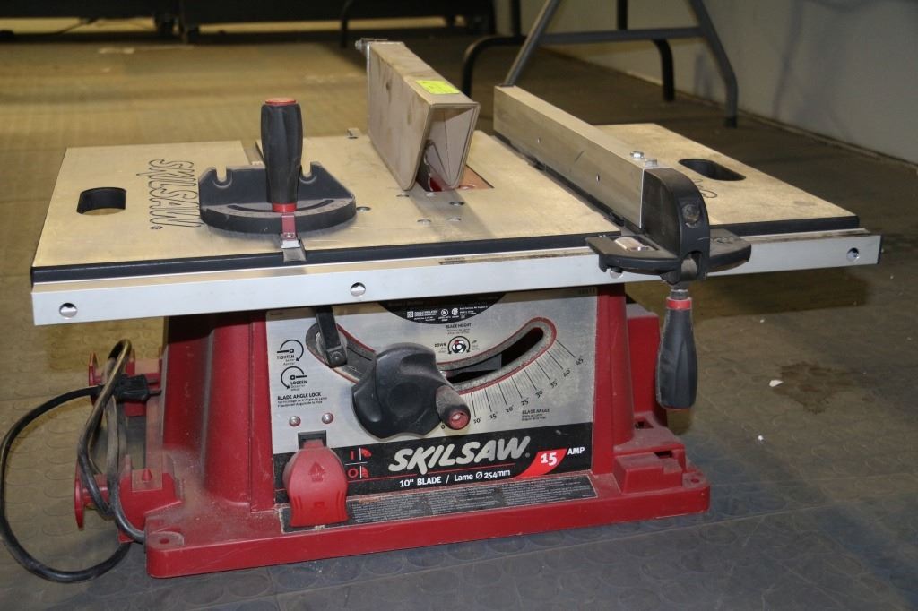SKILSAW 10" TABLE SAW WITH BLADE