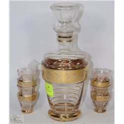 GOLD TONE DECANTER SET WITH 4 SHOT GLASSES