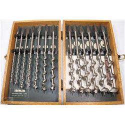 SET OF VINTAGE IRWIN DRILL BITS IN BOX