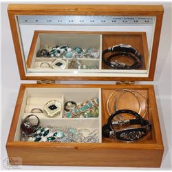 BROWN WOOD JEWELLERY BOX W/CONTENTS