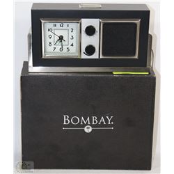 DESK TOP CLOCK RADIO