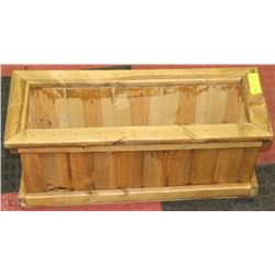 CEDAR PLANTER 10"X26"X10"H