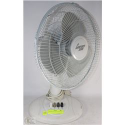 COMFORT ZONE OSCILLATING FAN 13"