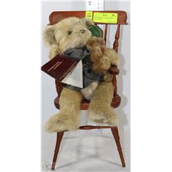 THE BEARINGTON COLLECTION WITH CHAIR