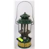 Image 1 : COLEMAN 1945 VINTAGE OIL LANTERN