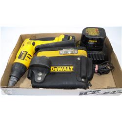 DEWALT 12V CORDLESS DRYWALL SCREW DRILL WITH TWO