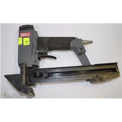 SENCO SL520 FLOORING TOOL