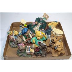 FLAT WITH COLLECTIBLE BEAR FIGURINES