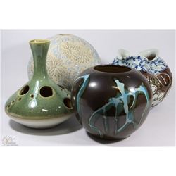 LOT OF 4 DECORATIVE VASES VARIOUS STYLES 23X22X21