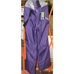NEW SNOWPANTS SIZE XS