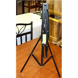 PROFILE ADJUSTABLE / PORTABLE SHEET MUSIC STAND