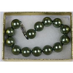 #30-12mm SEASHELL PEARL BRACELET - PERIDOT GREEN